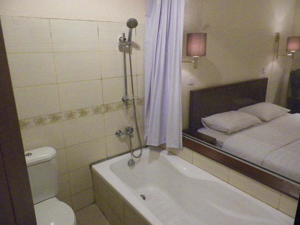 Excellent Seven Boutique Hotel Bandung Chambre photo
