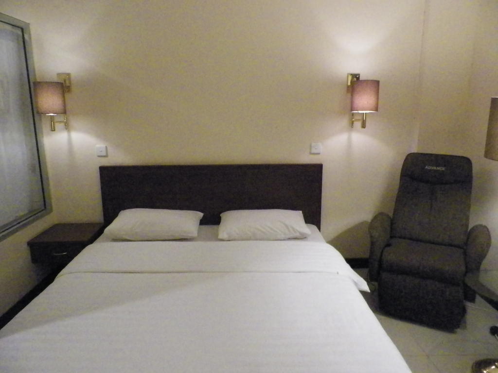 Excellent Seven Boutique Hotel Bandung Chambre photo